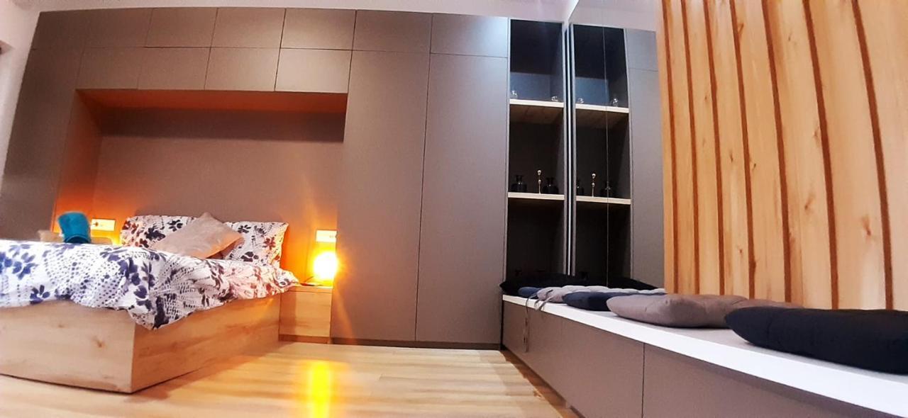 Best Ambiance Apartment And Vew In Center 부쿠레슈티 외부 사진